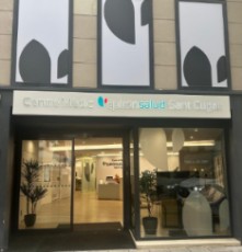 Centre Mèdic Quirónsalud Sant Cugat - Fachada principal