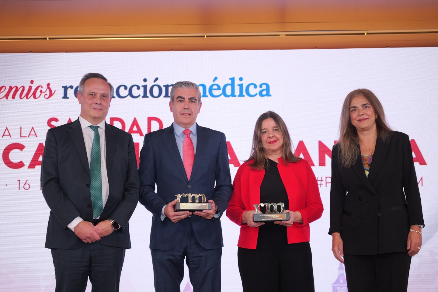 Entrega premio Redaccion Médica Quirónsalud Santa Cristina