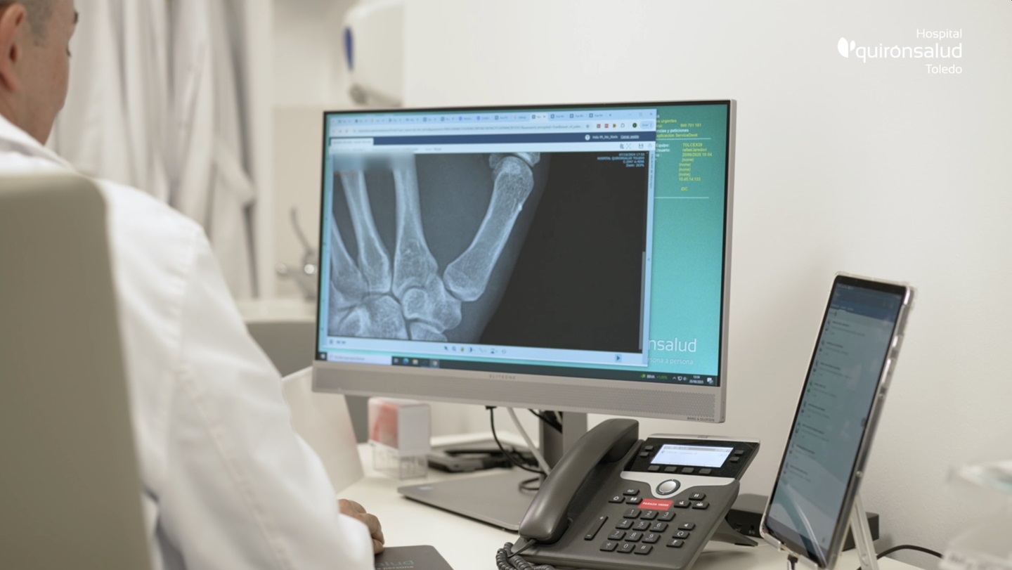 doctor-Laredo-Traumatología-Quirónsalud-Toledo-cirugía-ortopedica