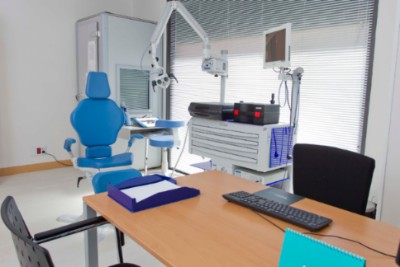 quironsalud-tres-cantos-consulta-otorrinolaringologia1