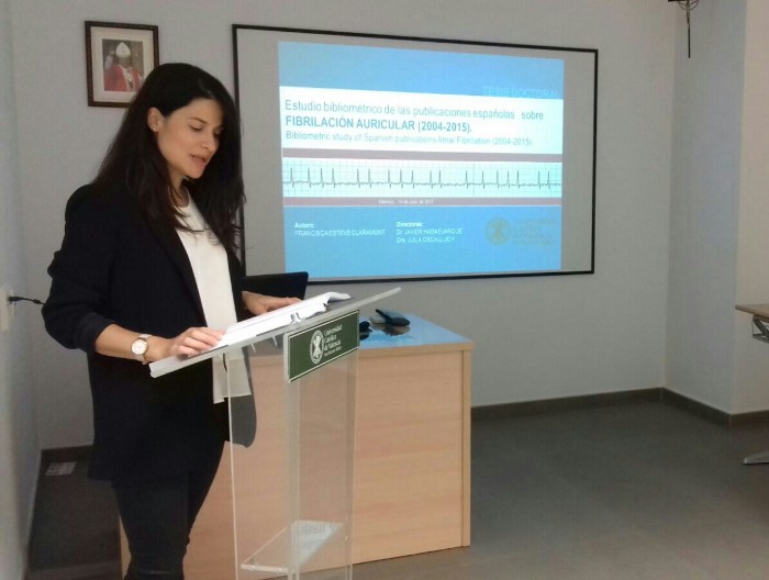 Francisca Esteve durante la lectura de la tesis