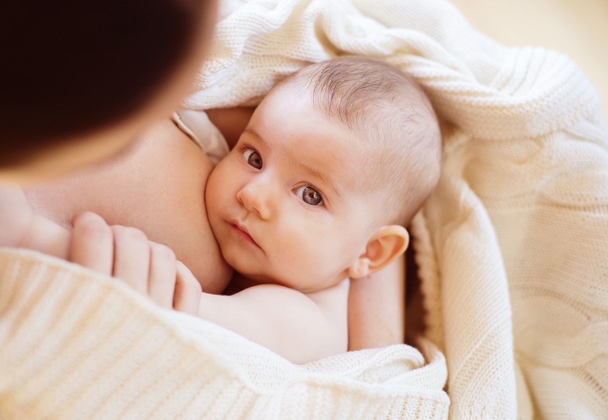 Consulta lactancia materna Valencia Quironsalud bebe