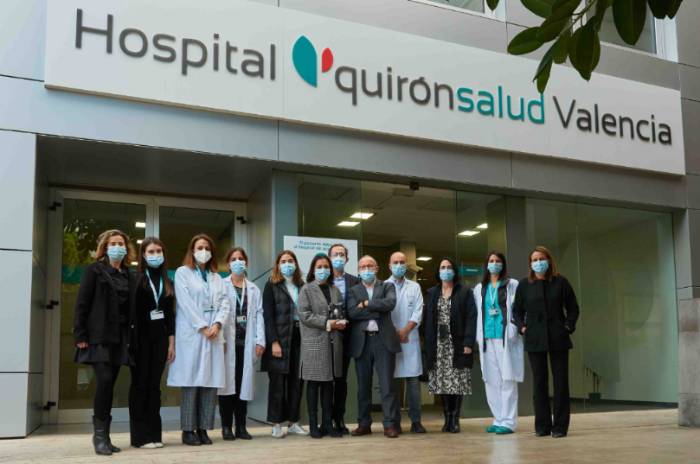 Ximo Montenegro, gerente del hospital Quirónsalud Valencia y el equipo de dirección