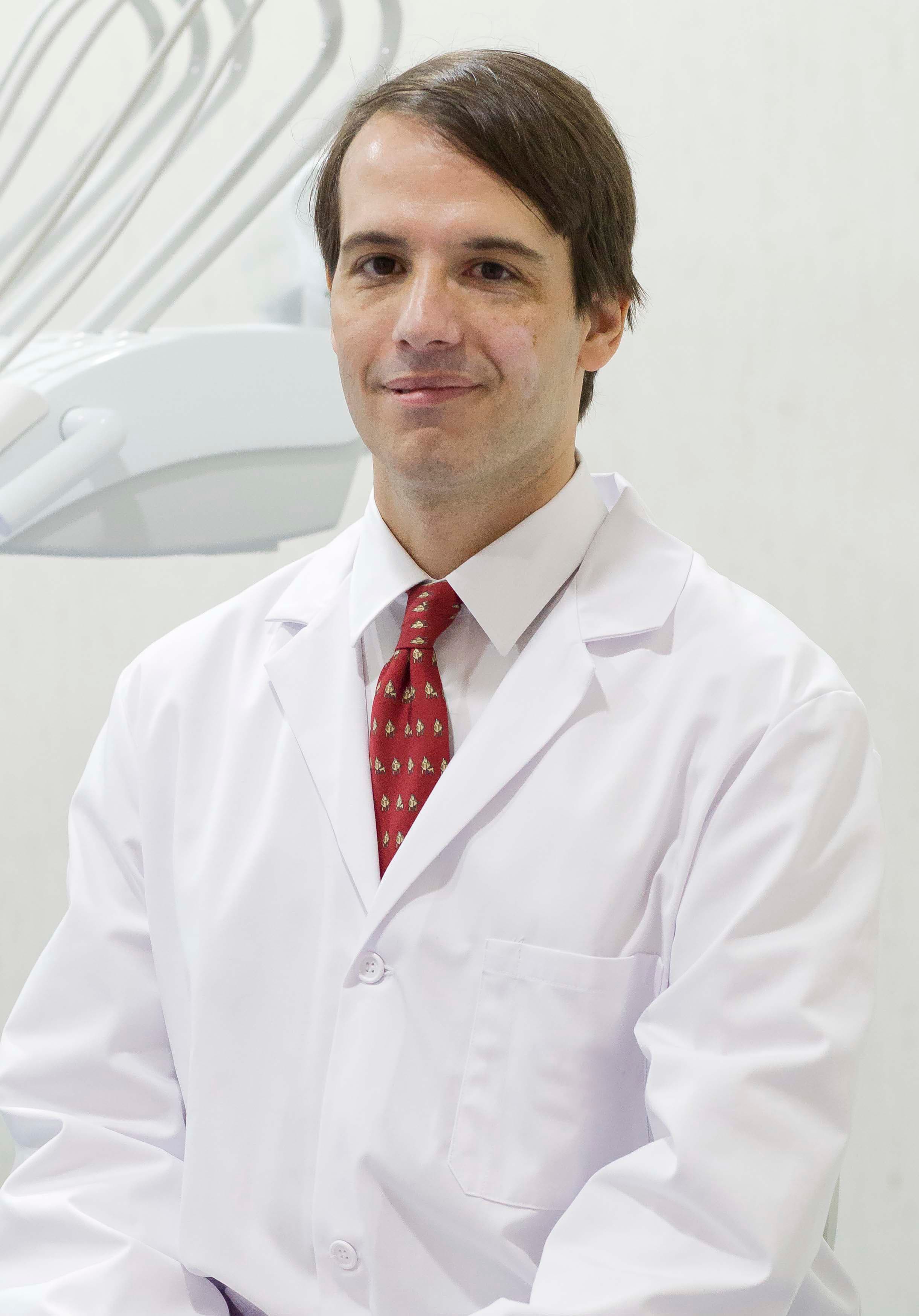 Dr_Gastón_de_María