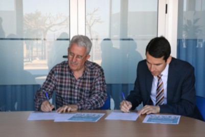 Firma. izda Carlos Guerrero - dcha Germán Barraqueta
